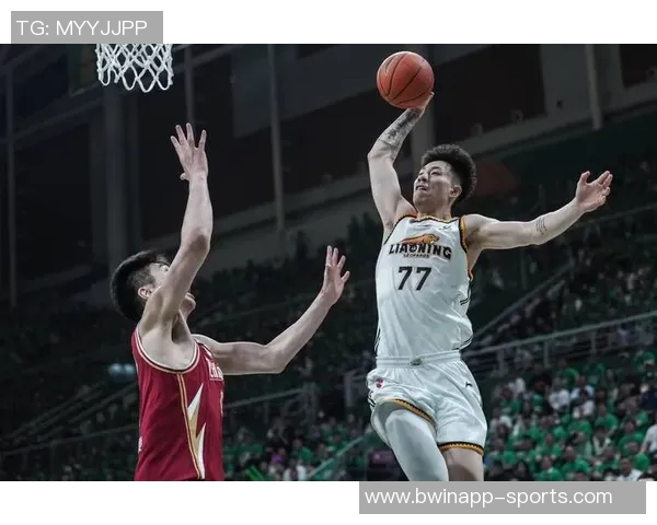 上海男篮兵强马壮王哲林张镇麟洛夫顿古德温弗格领衔全力冲击新赛季